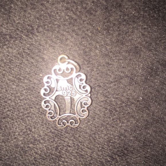 Sweet 16 charm (sterling silver) - Picture 2 of 3